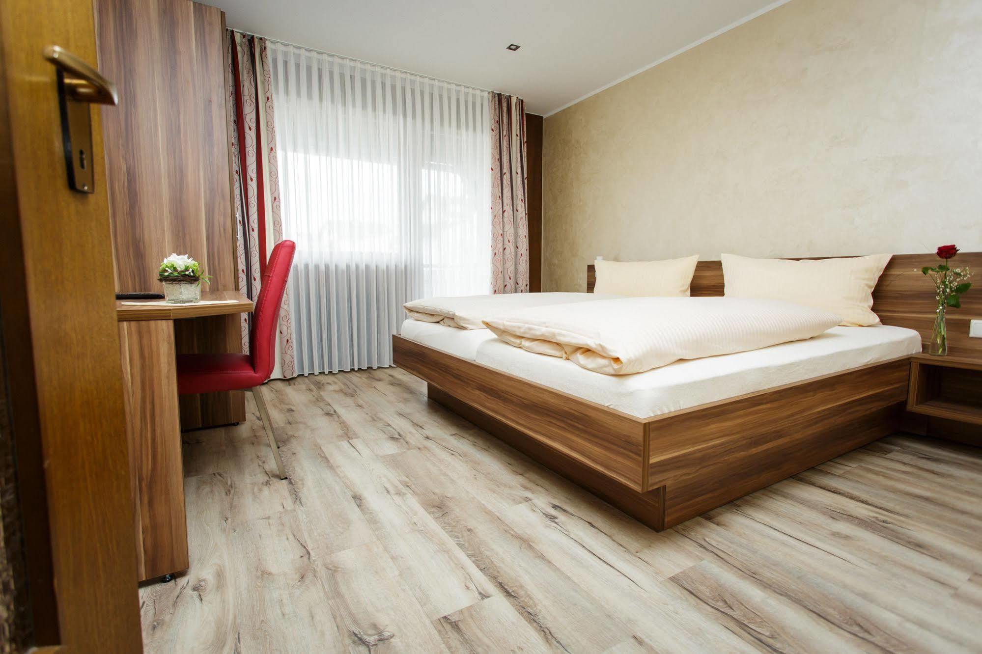 Bayrischer Hof Steinau an der Straße Екстериор снимка